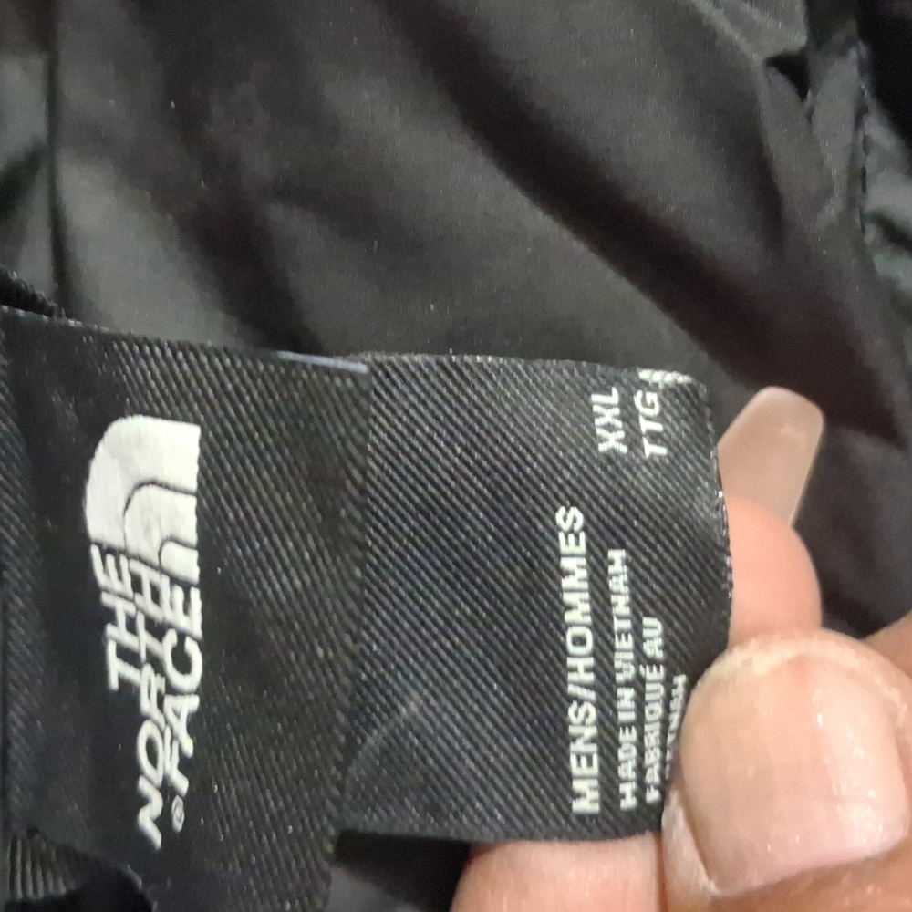 The North Face Men's Dark Puffer Jacket - Picture 2 of 2